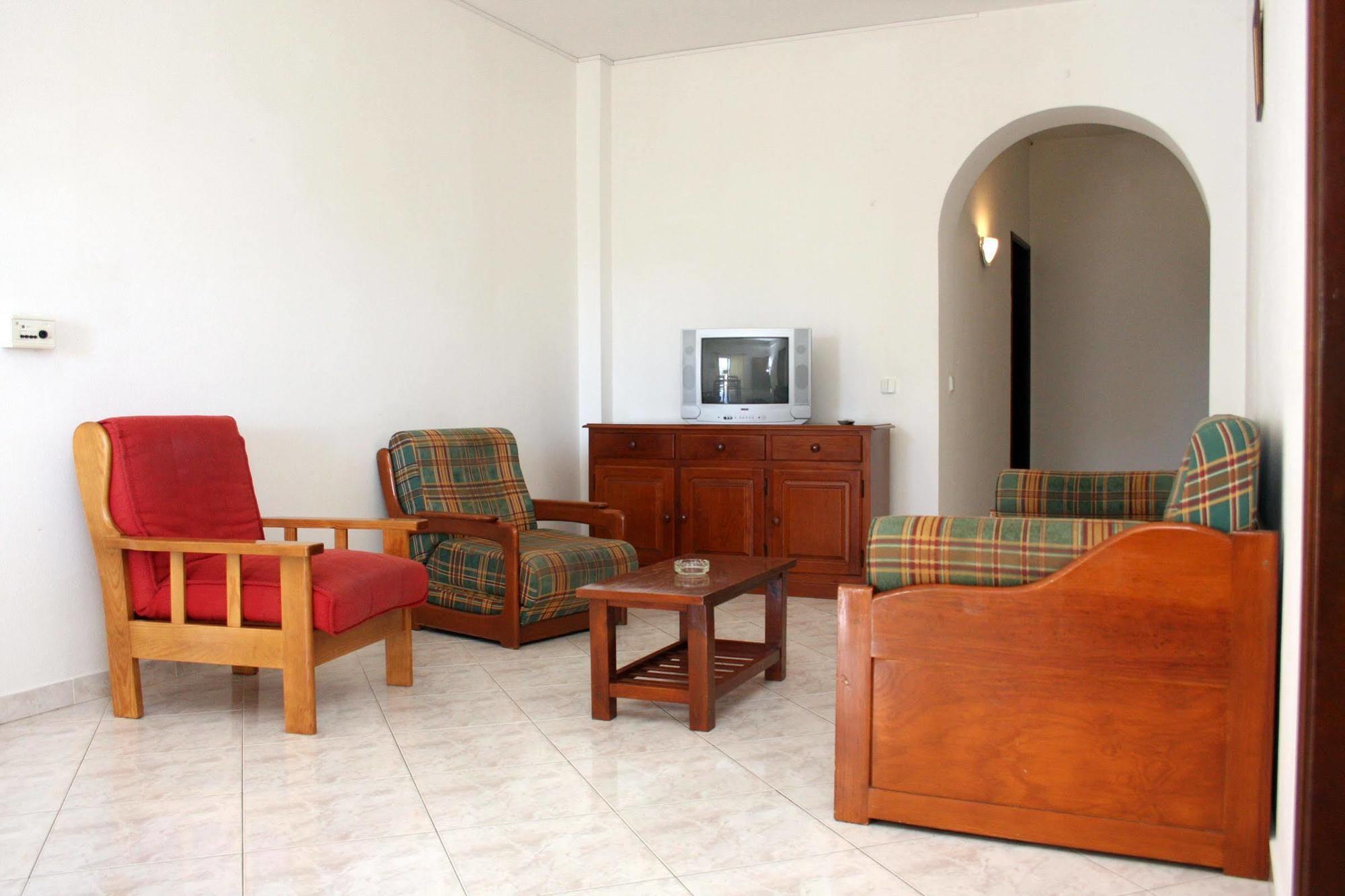 Kings Apartments Quarteira Luaran gambar